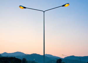 Postes Metálicos Galvanizados para Alumbrado Público